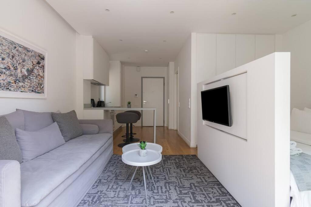 Apartment Trikoupi C2